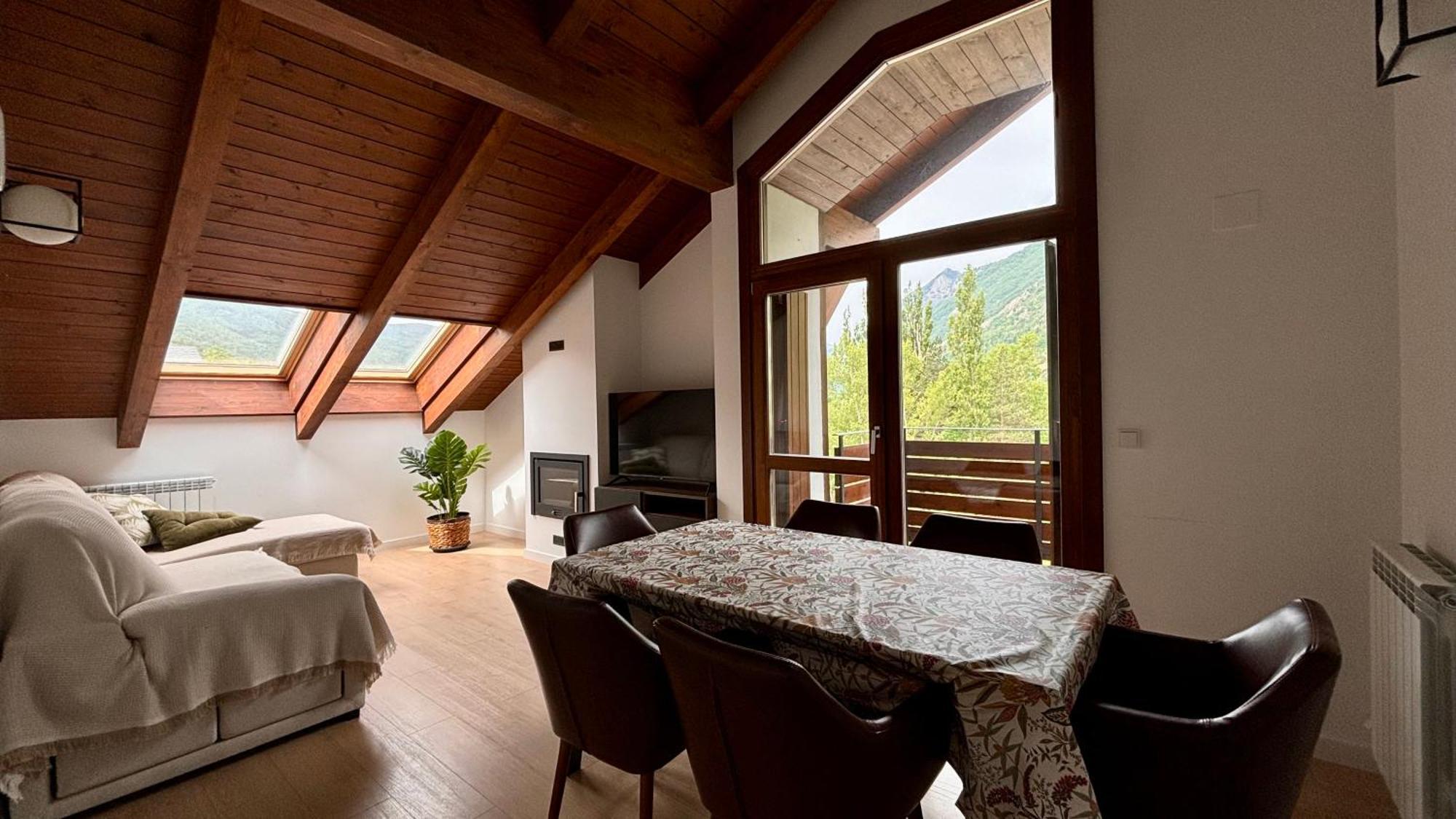 Ferienwohnung Bpirineos-Pico Cerler Benasque Exterior foto